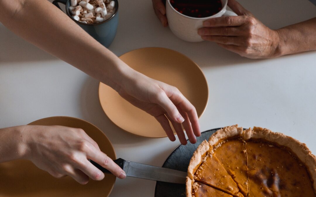 Heal Your Broken Heart: 20 Kindful Living and Eating Tips to Enjoy a Happier Thanksgiving