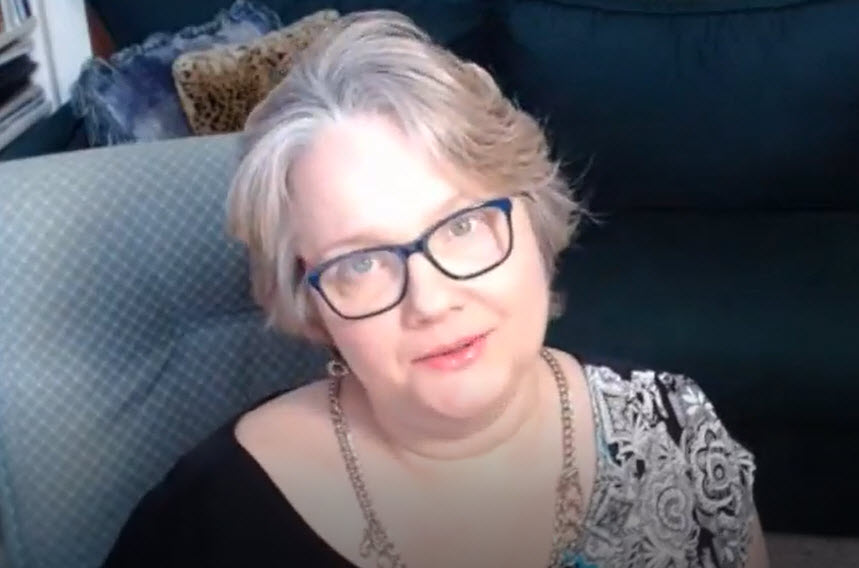 Going Gray: 5 Tips to Embrace Aging Gracefully to Step into Your Power